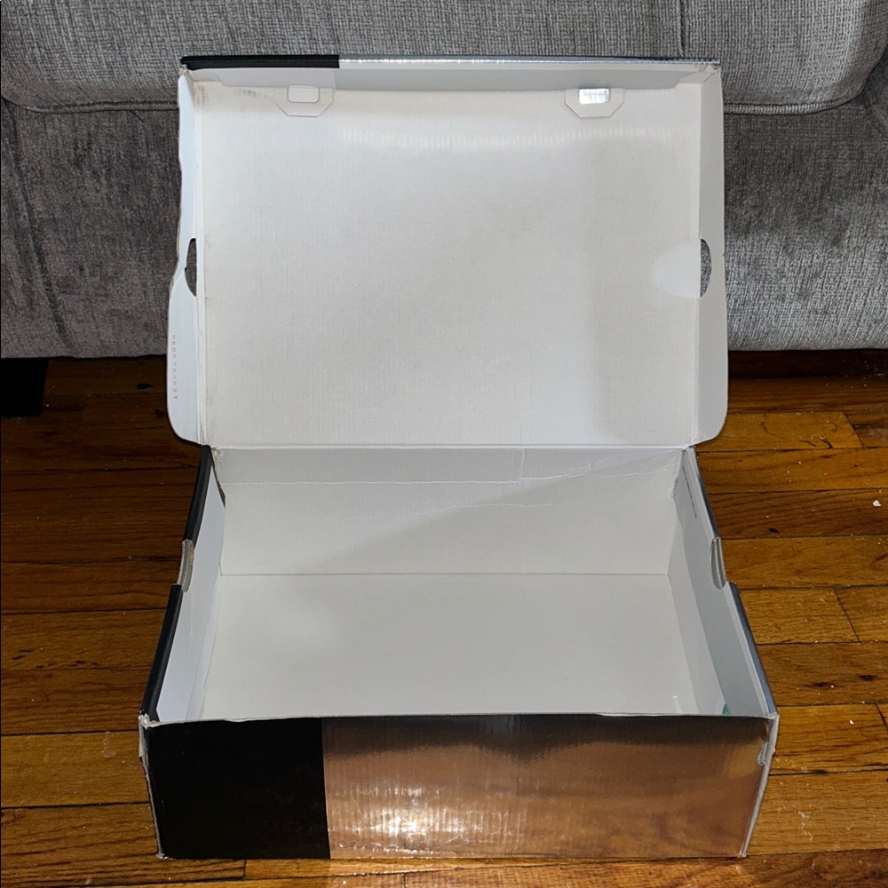 Jordan Retro 6 Empty Boxes - Picture 15 of 16